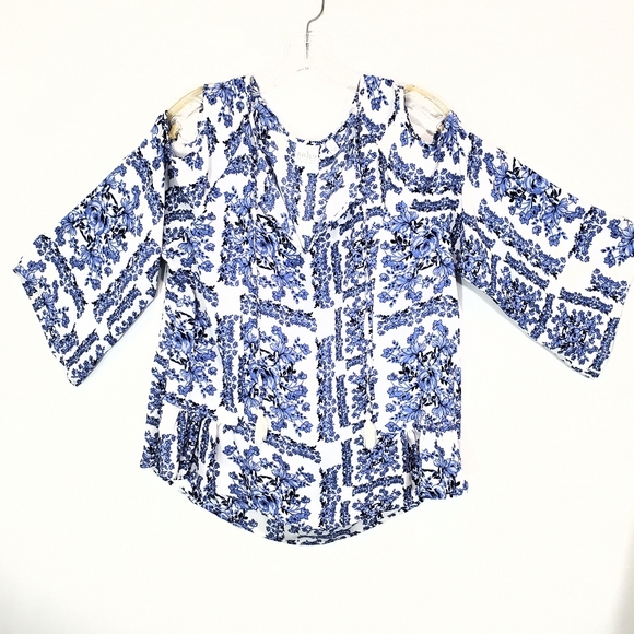 Soho Cold Shoulder Tunic Top Size L Blue Floral - Picture 13 of 16